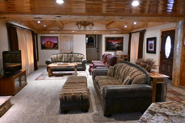 Grizzly Giant Villa วาโวนา ภายนอก รูปภาพ